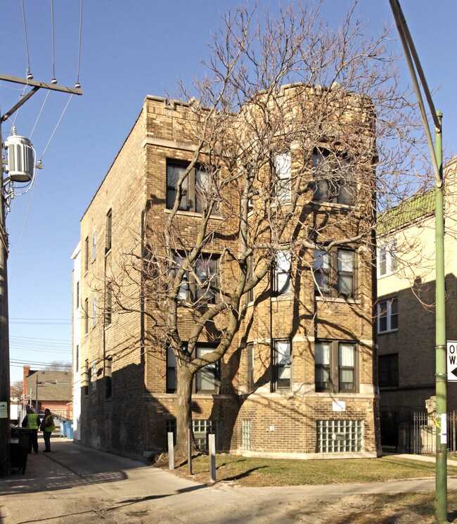 6414 N Claremont Ave in Chicago, IL - Building Photo - Building Photo