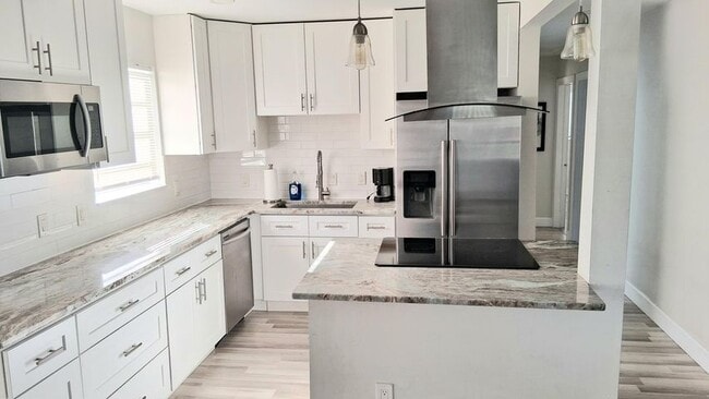 534 NW 5th St in Boynton Beach, FL - Foto de edificio - Building Photo