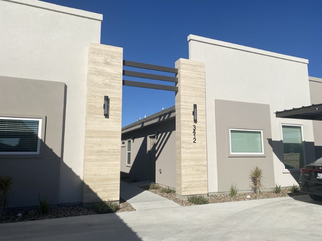 3412 Duke Ave in McAllen, TX - Building Photo - Building Photo