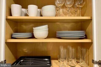 215 W 6th St-Unit -1 in Wilmington, DE - Foto de edificio - Building Photo