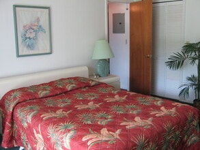 2727 N Poinciana Blvd in Kissimmee, FL - Foto de edificio - Building Photo