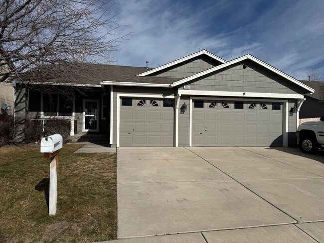 7985 Monterey Shores Dr