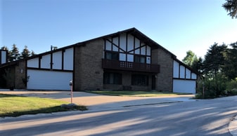 4115 Eldorado Ct in Brookfield, WI - Building Photo