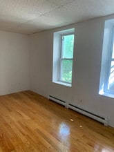 199 Strathmore Rd, Unit 2 in Boston, MA - Building Photo - Building Photo