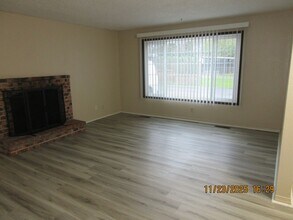 1005 Fairview Ave SE in Salem, OR - Building Photo - Building Photo