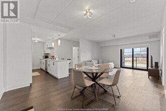 4578 Huron Church Line Rd in Lasalle, ON - Building Photo - Building Photo