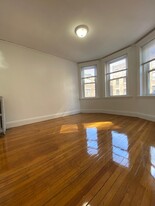 78 Kilmarnock St, Unit 6 Apartamentos