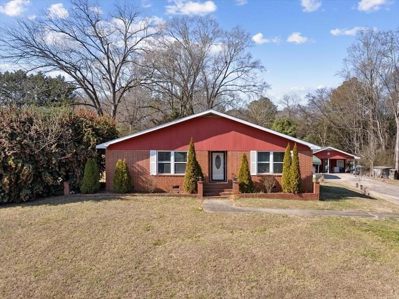 3025 Cleveland Hwy in Dalton, GA - Building Photo