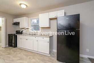 904 Gordon St in High Point, NC - Building Photo - Building Photo