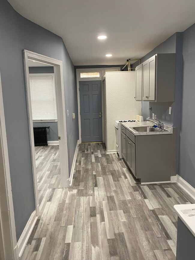 property at 628 19th St NE