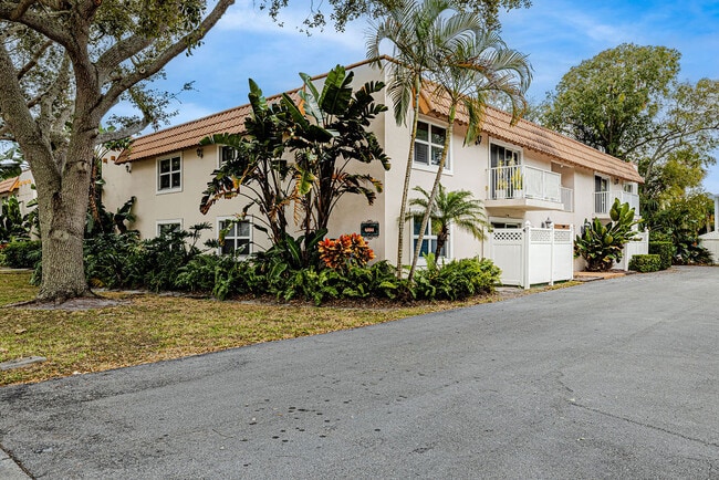 property at 715 20th St