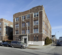 1622 E Irving Pl in Milwaukee, WI - Foto de edificio - Building Photo