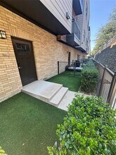 5619 Belmont Ave in Dallas, TX - Foto de edificio - Building Photo
