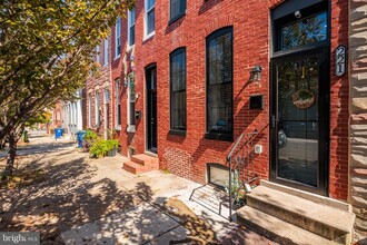 221 N Collington Ave in Baltimore, MD - Building Photo - Building Photo