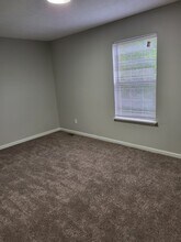 102 Kayla Dr in Berea, KY - Building Photo - Building Photo