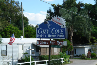 Cozy Cove in Orlando, FL - Foto de edificio - Building Photo