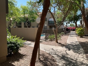 747 S Ext Rd in Mesa, AZ - Building Photo - Building Photo