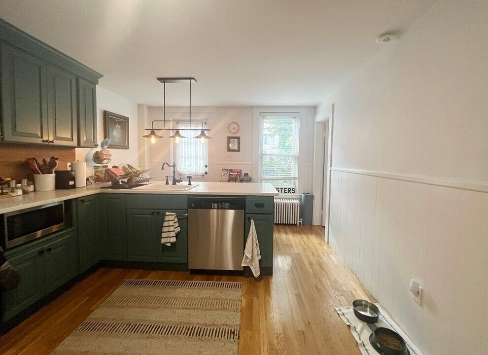 14 Horace St in Boston, MA - Building Photo