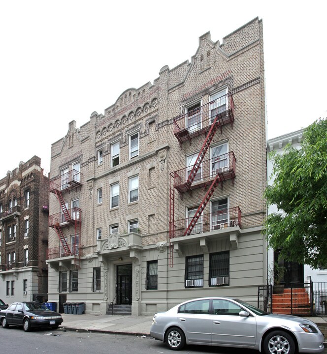 552 LINCOLN PL in Brooklyn, NY - Foto de edificio