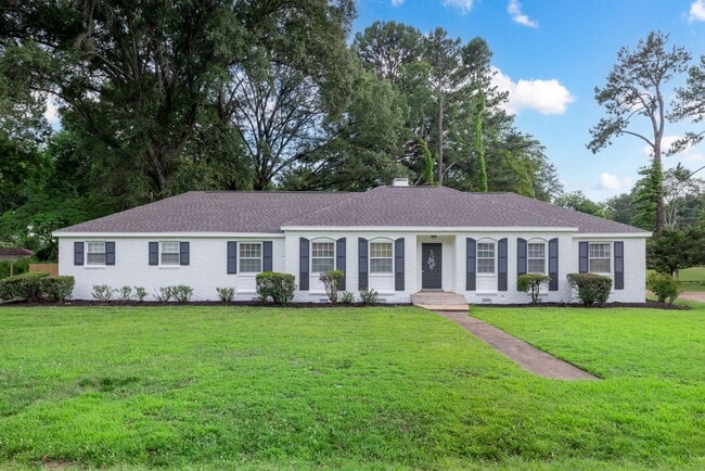 property at 1653 Janis Dr