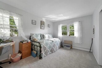 21 Winchester Dr in Monroe, NY - Building Photo - Building Photo