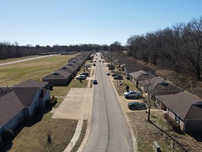 University Town at Martin in Martin, TN - Building Photo - Building Photo