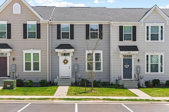 2065 Elm Tree Ct in Charlottesville, VA - Building Photo - Building Photo