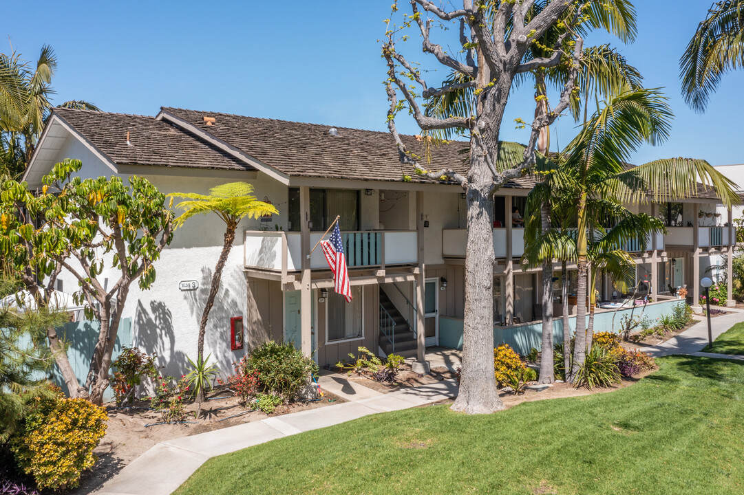 Beach Creek Resort Apartments in Garden Grove, CA - Foto de edificio