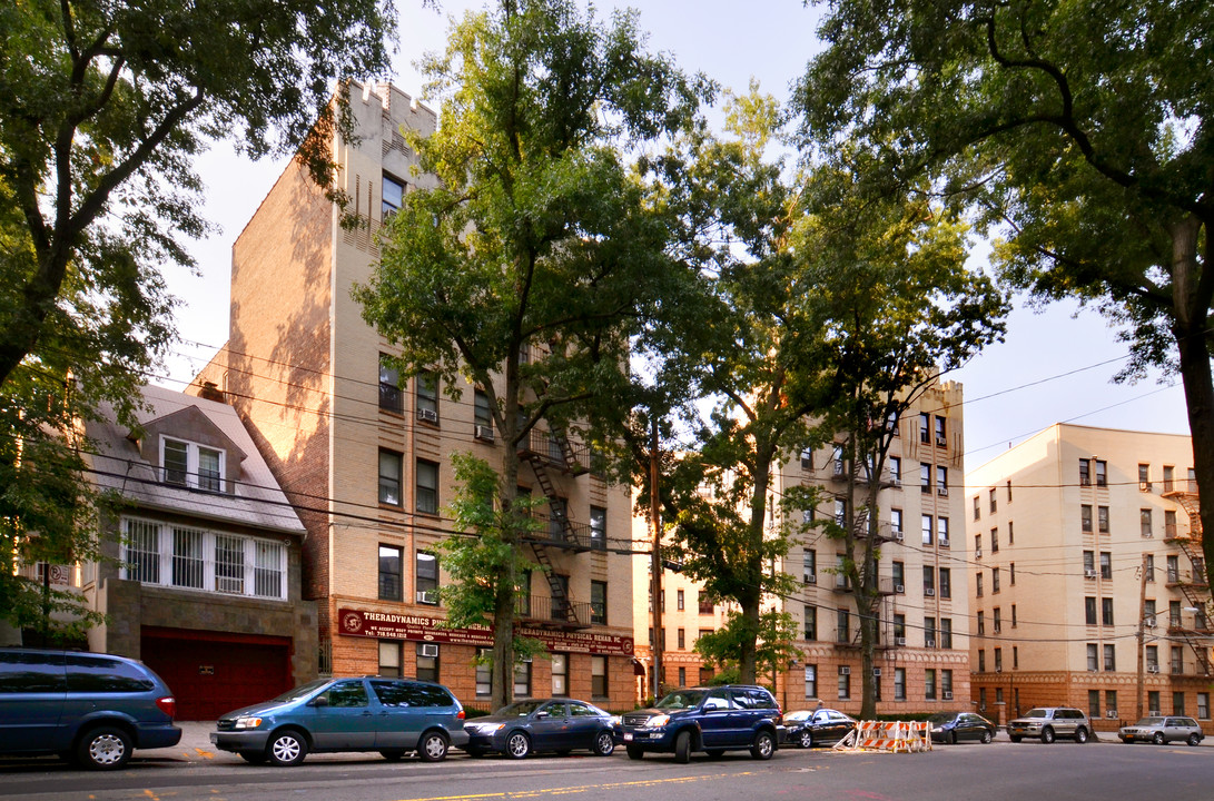 3871 Sedgwick Avenue Apartments in Bronx, NY - Building Photo