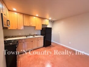 1720 Cherokee Dr in Salinas, CA - Building Photo - Building Photo