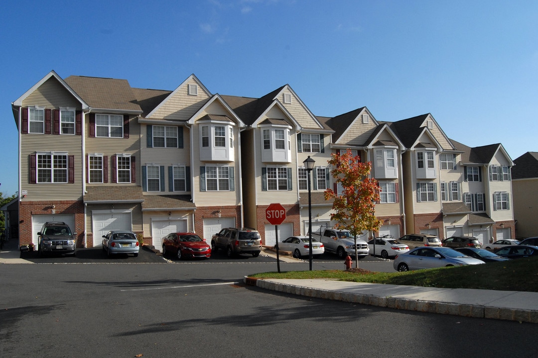 Heights Of Lebanon in Lebanon, NJ - Building Photo