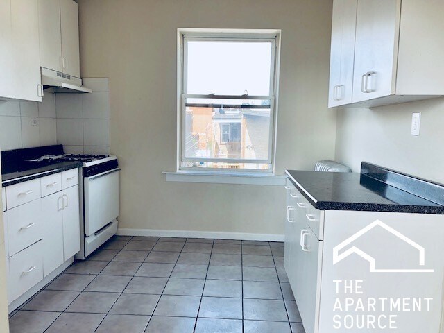 4420 N Saint Louis Ave, Unit 1A in Chicago, IL - Building Photo - Building Photo