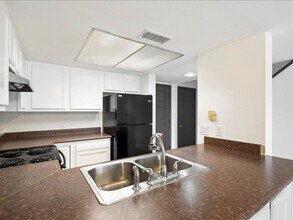 122 S Hardy Dr in Tempe, AZ - Building Photo - Building Photo