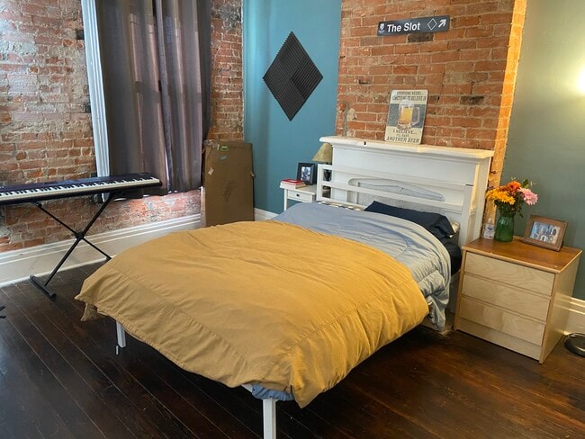 256 Warner St in Cincinnati, OH - Foto de edificio - Building Photo