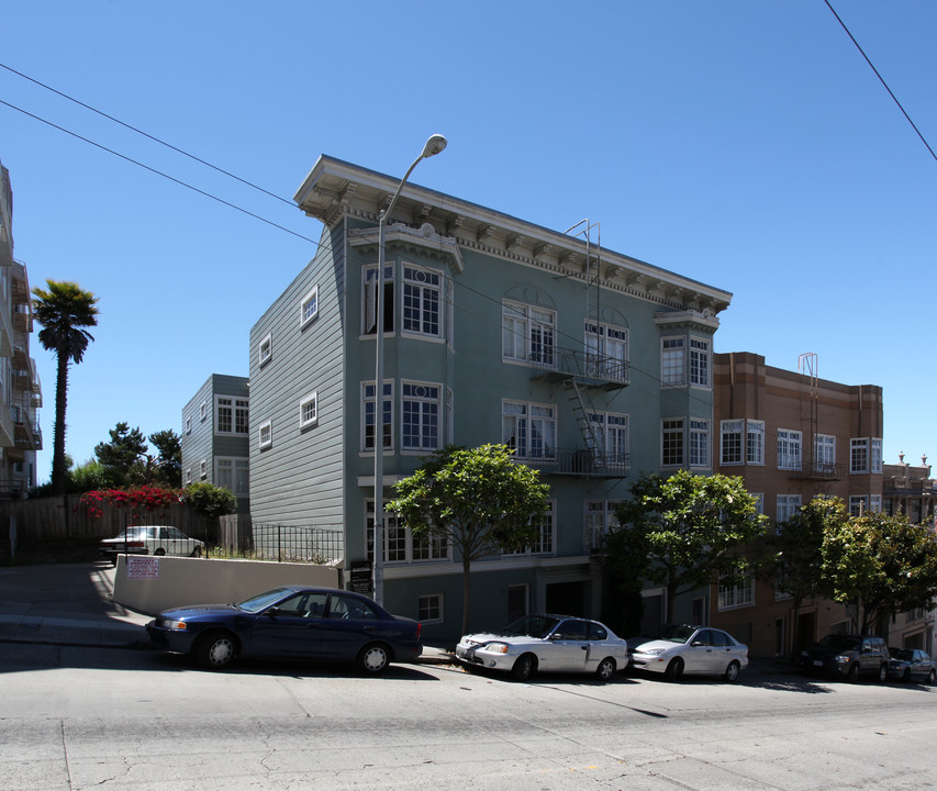 1335 Union St in San Francisco, CA - Building Photo