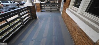 4527 N Carlisle St in Philadelphia, PA - Building Photo