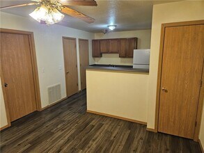 115 Sadie Ln in Centerton, AR - Foto de edificio - Building Photo