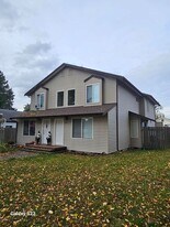 550-556 G St in Blaine, WA - Building Photo