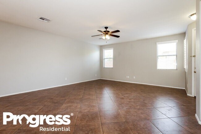 15558 W Laurel Ln in Surprise, AZ - Building Photo - Building Photo