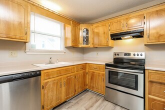 3507 Clearwater Dr in Clarksville, TN - Foto de edificio - Building Photo