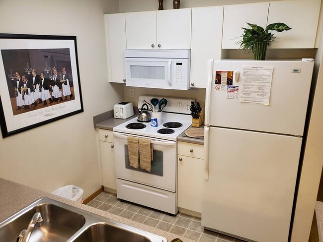 501 Plaza Dr in Madison, WI - Building Photo - Building Photo