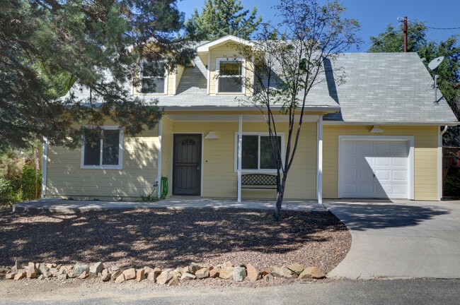 property at 219 S Penn Ave