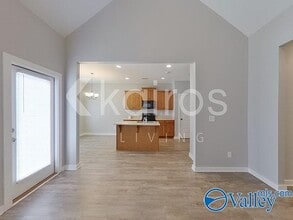 8005 Shadesbrook Dr in Tuscaloosa, AL - Building Photo - Building Photo