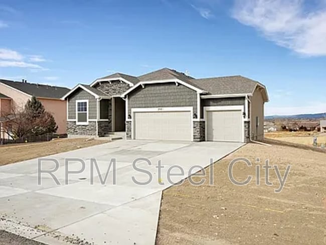 753 S Laurue Dr in Pueblo West, CO - Building Photo - Building Photo