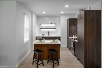 Serenade Apartments in Washington, DC - Building Photo - Interior Photo