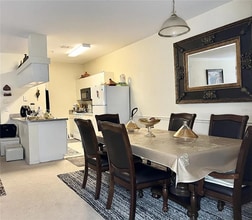 16511 Enclave Village Dr, Unit 107 in Tampa, FL - Building Photo - Building Photo