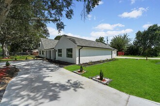 8102 Gulick Ln in Houston, TX - Building Photo - Building Photo