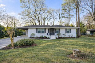 501 Terrell St in Warner Robins, GA - Building Photo