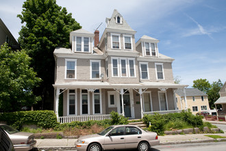 207 Walnut St in New Bedford, MA - Building Photo - Building Photo