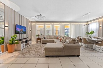 6047 Broad Oak Dr in Davenport, FL - Foto de edificio - Building Photo